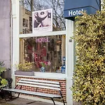 Hotel Urban Dreams